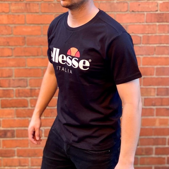 Ellesse black tee shirt - Picture 2 of 4